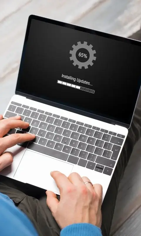 Aktualizowanie systemu na laptopie