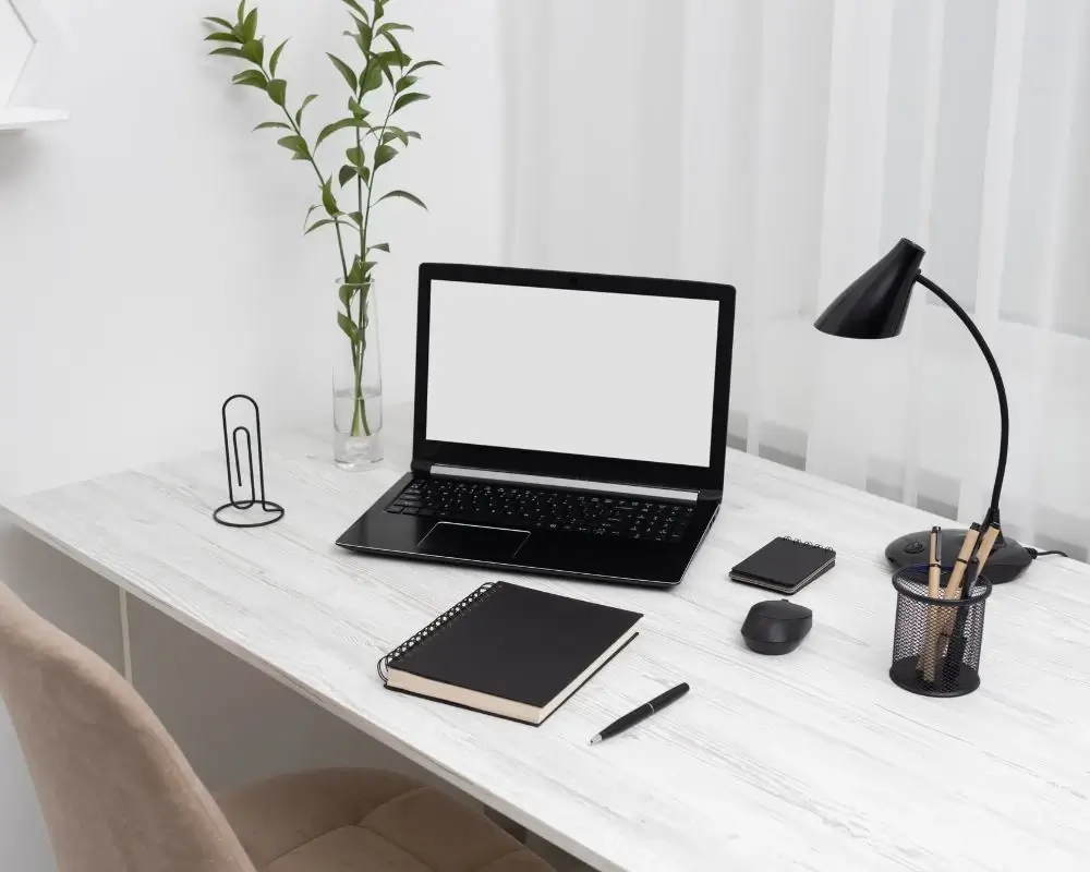 biuro laptop